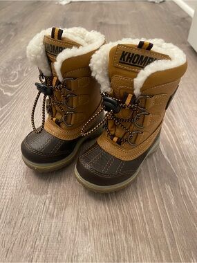 Khombu Brown and Tan Kids Winter boots size 5